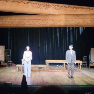 Lee Tae-ran Instagram - 늘 새로운 도전에 주저함 없는 너..
역시~ 이번에도 해내는구나!!
너무 떨린다던 너.. 하지만 넌 등장부터 자신감이 넘쳤어~
너의 무대는 갈수록 더 빛이 나겠지?
마지막 무대까지 너의 멋진 연기력을 뽐내고~ 
후회 없이 내려오기를 응원하고 기도할게♡

💌러브레터
👉2024.04.04~04.27
👍LG아트센터 서울, U  스테이지

#연극러브레터
#정보석
#하희라
#박혁권
#유선