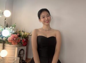 Lee Xia Instagram - 여러분 저 오늘 시상식가요~~ 꺄 
오늘 저녁 9시 25분 kbs2 연기대상에서 만나요 ❤️ 
올해는 여러분 덕분에 최고의 한해를 보냈어요
감사하고 사랑합니다
새해 복 많이 받으세요 ❤️❤️❤️
