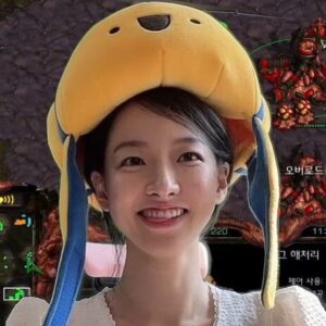 Lee Xia Instagram - 여러분 굿모닝
사진은 커뮤니티에서 어떤 분이 만들어 주셨는데 맘에 들어서 퍼왔어요 
이쁘게 만들어 주셔서 감사해요~~
그리고 
생일 축하해 주셔서 감사드려요❤️ 
Thank you
ありがとうございます

아 그리고 저 스타크래프트 유투브도 하고 있어요~
좋아요와 구독은 사랑입니다❤️
헿