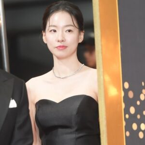 Lee Xia Instagram - 이쁜 사진 감사합니다❤️ 시상식 사진이예요