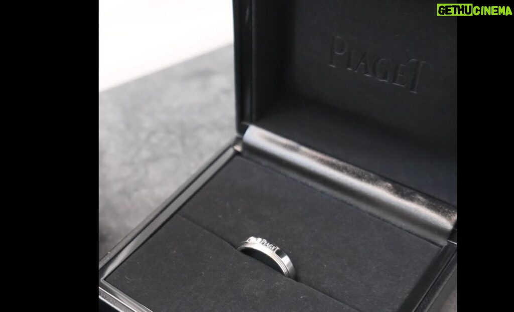 Lee Chien-Na Instagram - 雖然每天忙著照顧寶寶 但還是沒有忘記要談戀愛 520放閃一下 I love you❤️❤️❤️ @piaget #Piaget #PiagetPossession #weddingring #520❤️ #都要幸福喔