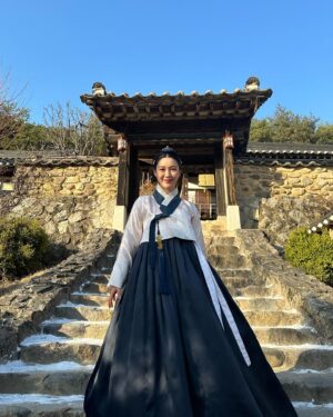 Lee Da-in Instagram - 드디어 연인 첫방 하루 전💗
왜 이렇게 떨리지,,🥹