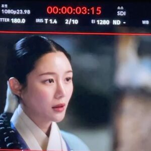 Lee Da-in Instagram - 연인 시즌2 첫방을 기다리며 올려보는 지난 시즌1의 추억🌼 잠시 후 MBC에서 만나요🤍