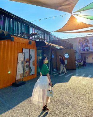 Lee Da-in Instagram - 🌼신나는 하루🌼