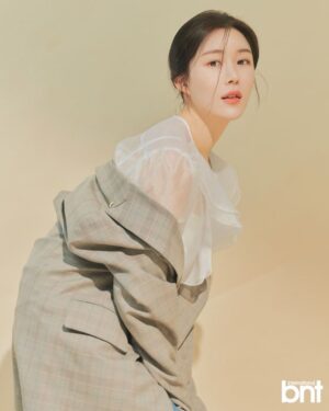 Lee Da-in Instagram - 🌷