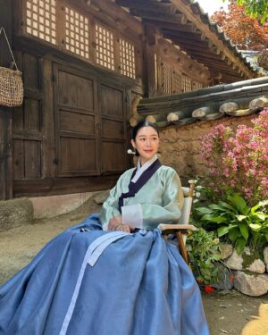 Lee Da-in Instagram - 히힣🥰 오늘은 안꼬질 은애