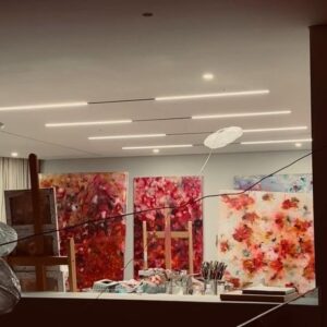 Lee Hae-young Instagram - 새벽이 너무 좋다! 작업하기👩🏽‍🎨