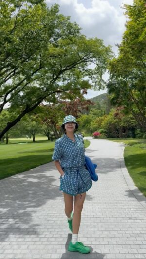 Lee Hae-young Instagram - golfing ⛳️🎶🐊