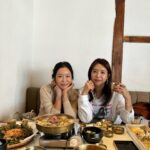 Lee Hae-young Instagram - 정안아.. 니네 PD 사진 잘 찍는다매..🥹 #미미옥 X #소담정찬 팝업현장에서 #채정안tv #미친콜라보😋