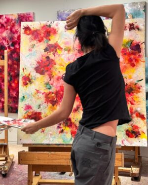 Lee Hae-young Instagram - 새벽이 너무 좋다! 작업하기👩🏽‍🎨
