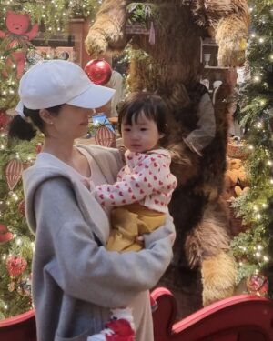 Lee Jung-hyun Instagram - 서아랑 🎄☃️🧸❤️