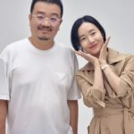 Lee Jung-hyun Instagram - 연상호감독님 프라다전시 👍 #양익준 감독배우님 #조영각프로듀서 님 #대담패널 😆 9월5~6일까지 전시하네요~😁 #prada