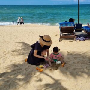 Lee Jung-hyun Instagram - 모래놀이🐥🏖

지난날👒