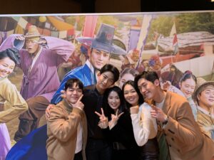 Lee Sang-hee Instagram - 어이!
어사와조이!