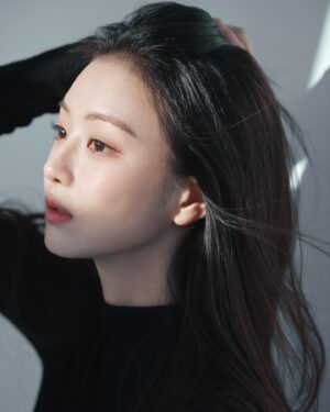 Lee Se-hee Instagram - @iiikyeong 🤍
M @lamaison.jungsunmiyo 🤍
H @hair_ssong 🤍