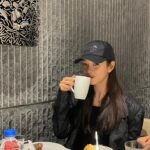 Lee Se-hee Instagram - 정말 오랜만에 뷔폐(식탁은차마찍을수없..)