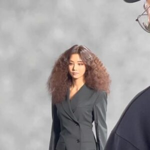 Lee Se-hee Instagram - 컷과 동시에 빵 ㅎㅎㅎ
⭐️메디올⭐️은 사랑💛입니다