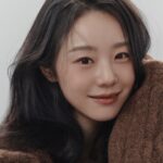 Lee Si-won Instagram - 따뜻한 연말 🐻🧸🌰🤎