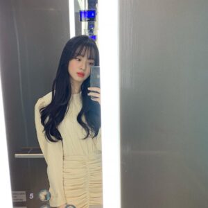 Lee Soo-min Thumbnail - 45.1K Likes - Most Liked Instagram Photos