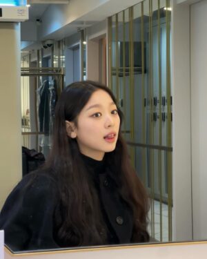 Lee Soo-min Instagram - 오랜마네 얼굴 자랑 뾱