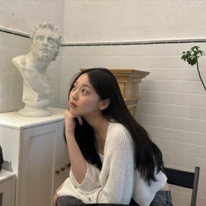 Lee Soo-min Thumbnail - 24.3K Likes - Most Liked Instagram Photos