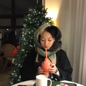 Lee Soo-min Thumbnail - 16.6K Likes - Most Liked Instagram Photos