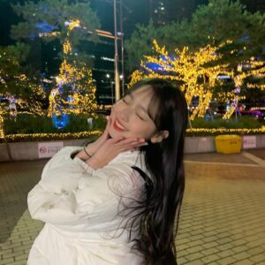 Lee Soo-min Thumbnail - 47.2K Likes - Most Liked Instagram Photos