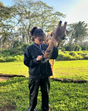 Lee Won-ji Instagram - 뒤늦은 기린 호텔사진🦒🏠🦒
어쩌다 허니문 명소ㅋㅋㅋㅋㅋㅋㅋ잼나는거
온 구석구석 쥬롸푸 디테일이 진짜 도라방스
사장님 디테일에 미친 사람이 분명함

@glory_yongmyoung 
너무너무 재미있었어요
감사합니다🙆🏻‍♀️🙆🏻‍♀️🦒🦒🦒🦒🦒🦒
#지구마불세계여행2