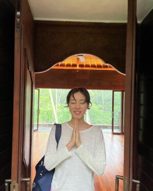 Lee Yeon-hee Instagram - 요가타임🧘🏻‍♀️