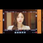 Lee Yeon-hee Instagram - 2022년 결혼백서 그리고 이제 다가올 레이스. 2023년도 기다려지는... 올 한해도 모두 고생 많았어요~. 2023년도 새해 복 많이 받으시고 모두가 더 행복해지는 한해가 되길 소망합니다.🤗 저는 곧 윤조로 인사드릴게요.😊🥰🥰🥰🥰 #디즈니플러스#레이스#이연희#문소리#홍종현#정윤호