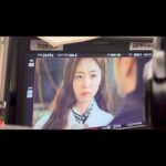 Lee Yeon-hee Instagram - 2022년 결혼백서 그리고 이제 다가올 레이스. 2023년도 기다려지는... 올 한해도 모두 고생 많았어요~. 2023년도 새해 복 많이 받으시고 모두가 더 행복해지는 한해가 되길 소망합니다.🤗 저는 곧 윤조로 인사드릴게요.😊🥰🥰🥰🥰 #디즈니플러스#레이스#이연희#문소리#홍종현#정윤호