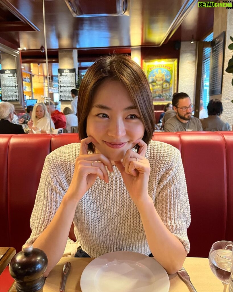 Lee Yeon-hee Instagram - 맛있는거와 함께 볼살로~~😱