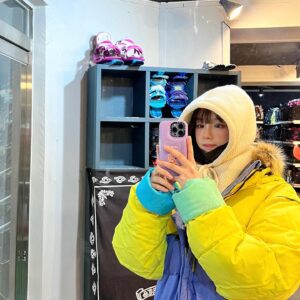 Lee Yoo-jin Instagram - 오랜만에 스키장가서 신났는데 🥰 ⛷
마지막에 넘어지구 썰매타버렸댱..😭