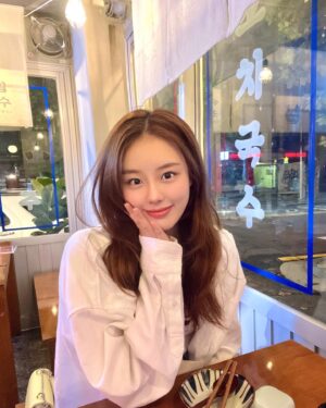 Lee Yoo-jin Instagram - 😽✨🧚‍♀️💖