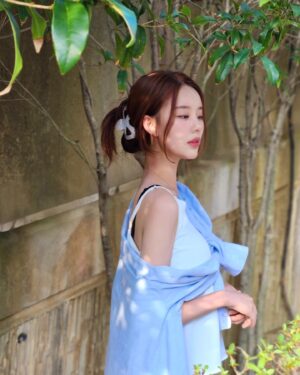 Lee Yoo-jin Instagram - 🌱📸💕
갑자기 찍어주신 넘 마음에 드는 사진!
행복한 거제🥰