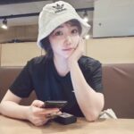 Lee Yu-ri Instagram - 운동가기전 👟 #이유리#leeyuri