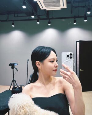 Lee Yul-eum Thumbnail - 5.6K Likes - Top Liked Instagram Posts and Photos