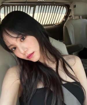 Lee Yul-eum Thumbnail - 10.3K Likes - Top Liked Instagram Posts and Photos