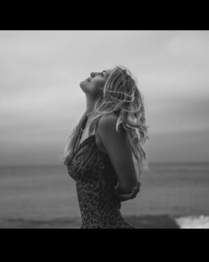 Leila George Instagram - Point Dume with 📸 @retosterchi