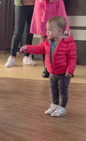 Leila George Instagram - I took this video, with permission from the mother of this little girl,  at one of many refugee centers supported by @coreresponse in Poland. 
Since being here, of course there are tough moments, but what has made the biggest impact on me, are the smiles, laughs and friendliness of the children. Children who are far from home, who don’t know what to expect from one day to the next, who speak perfect English and will run out into the cold to wave goodbye. They are my heroes today. They are my inspiration.

Please share what @coreresponse is doing to help. It’s a couple of clicks on your phone and clip on your story for 24 hours but will make a huge impact and allow @coreresponse to continue its efforts in supporting the mothers and children fleeing from Ukraine.