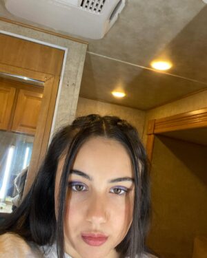 Leila Khan Instagram - Life changing shit 🤯

Little Hearstopper Dump… 

Getting this job was the most surreal thing to happen to me. Even in the middle of shooting, every now and then I’d genuinely pinch myself. These cool things don’t typically happen for people with the same background as me so I’ll never forget how lucky I am to be able to do the job I love. 

Thanks again to everyone who made it the most amazing time. More to come 🤩🩷

Check out Season 2 of Heartstopper on Netflix if you haven’t already 😉