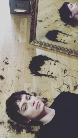 Léna Brauner Instagram - Hair done. 2018

#hairart
#art 
#hair