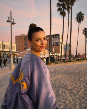 Lena Meckel Instagram - Spazieren gehen am Venice Beach bei Sonnenuntergang 🌅 check ✔️
