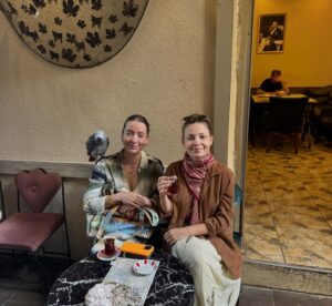 Lena Meckel Instagram - Istanbul spam mit bebek und bro @le.tizi