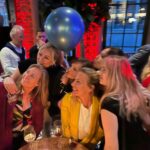 Lena Philipsson Instagram - Trevlig kväll hos @tomasbrolin11 som släppte sitt nya röda vin no11 igår kväll. Stort grattis till dig! Italienskt och gott! (Ballong är aldrig fel)