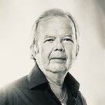 Lena Philipsson Instagram - En fantastisk låtskrivare har gått bort- Tim Norell. Jag fick en legendarisk låt av honom - Dansa i neon! Tack för den, Tim! Frid.