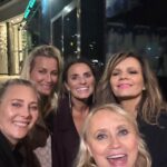 Lena Philipsson Instagram - Först var vi ute på helt olika fester, sen sammanstrålade vi på stan - roligt ju! (Stim100år Jonas Gardell Boyband) @annsanlund @koffnersandra @lisastadell @nannegronvall Tydligen var vi en sväng på pub Anchor också.. Tack för bilden Nanne!