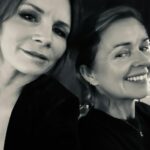 Lena Philipsson Instagram - Studie i svartvitt. Jag och @mystadig på middag i stan igår. Så mycket att prata om.