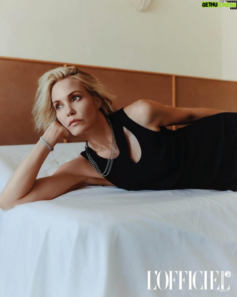 Leslie Bibb Instagram - it's l'officiel... i loved this shoot @lofficielliechtenstein we came, we shot, we talked all things @palmroyaletv, we conquered... swipe for the drama... thank you to the team behind making all this happen...issue is out now... 🖤lb photos: @samspencework styling: @theodore_hobbie hair: @hairbyjohnd face: @rachelgoodwinmakeup nails: @carlakaynails prod: @maieragency new episodes #palmroyale drop every wednesday on @appletv...