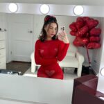 Leslie Golden Instagram - Lover girl ❤️💋💄